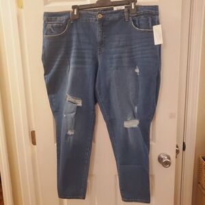 Style & Co Sz 20W Curvy Skinny Leg Medium Wash‎ distressed ankle/crop jeans NWT